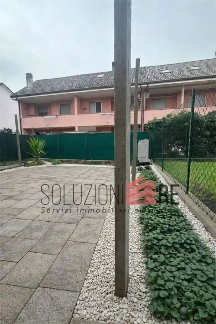 Villetta a schiera - foto 2