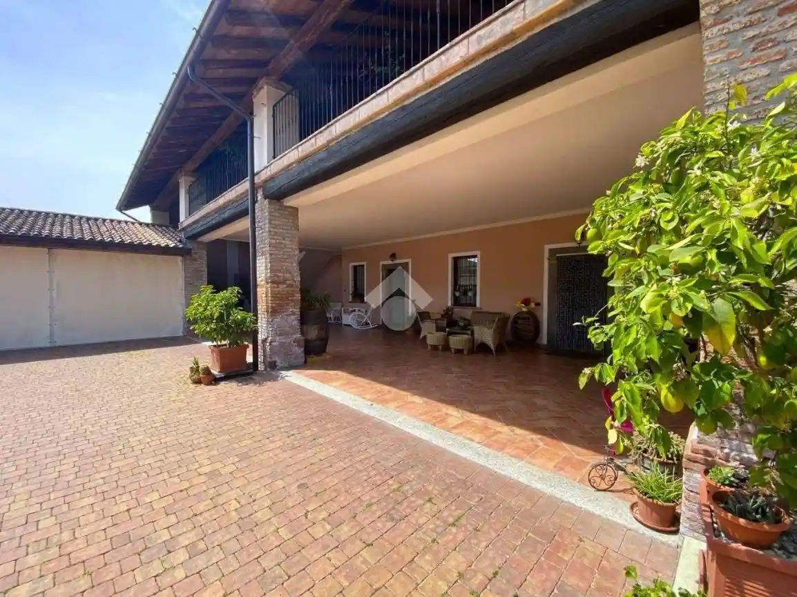 Rustico - Casale in vendita a Chiari