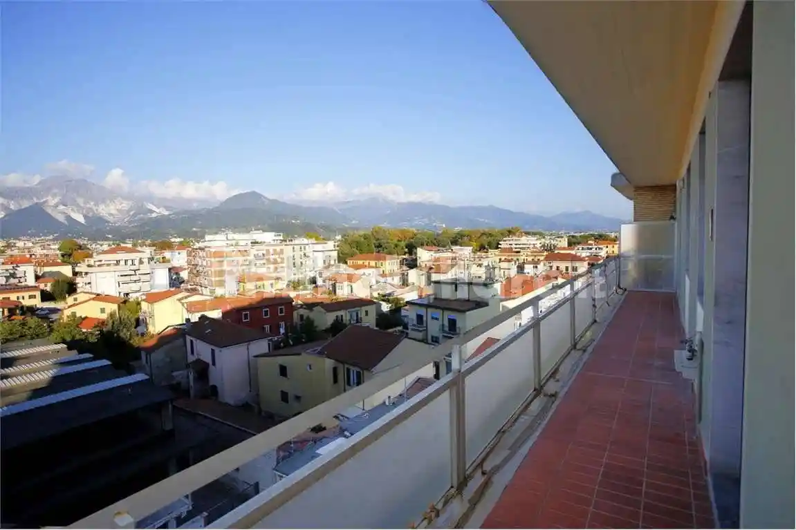 Appartamento in vendita a Carrara