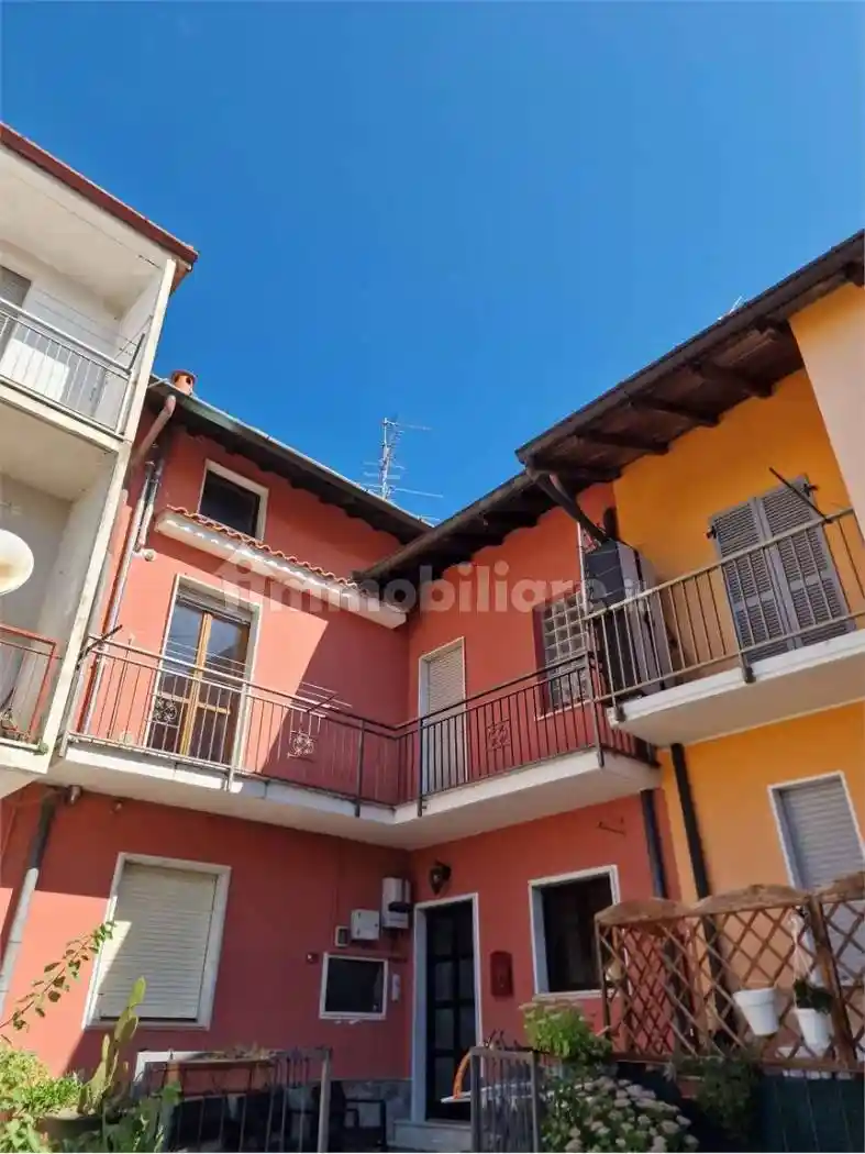 Appartamento in vendita a Guanzate