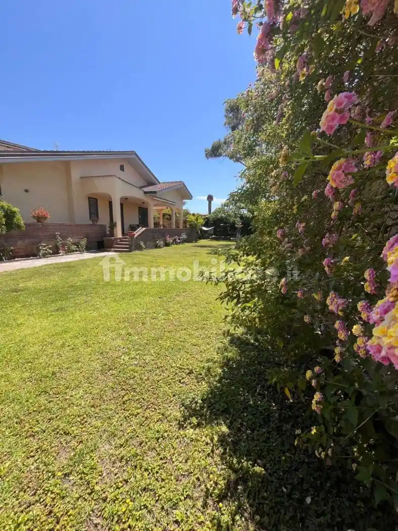Villa in affitto a Fiumicino