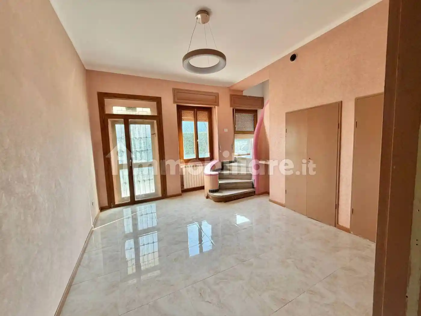 Casa indipendente in vendita a Brescia