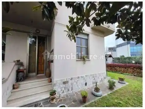 Appartamento in vendita a Collesalvetti