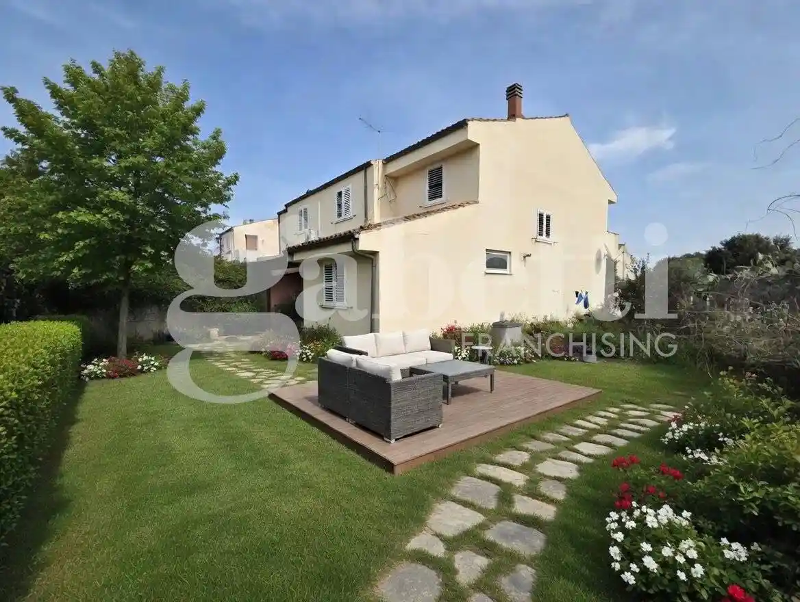 Villetta a schiera in vendita a Olbia