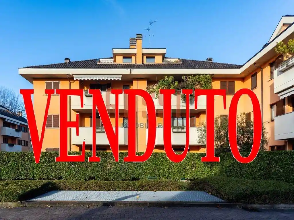 Appartamento in vendita a Macherio