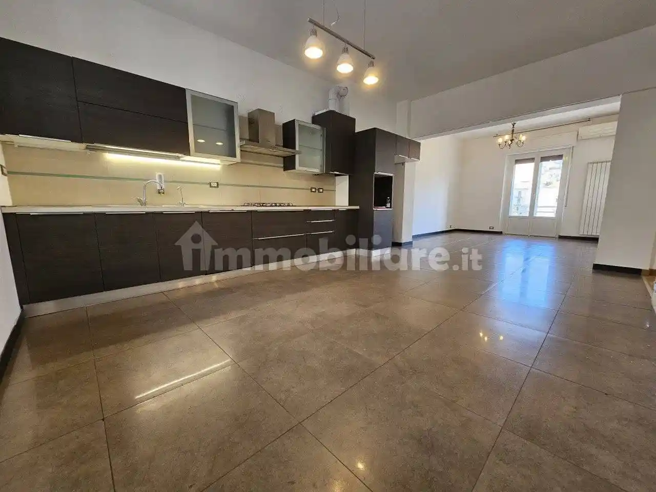 Appartamento in vendita a Savona