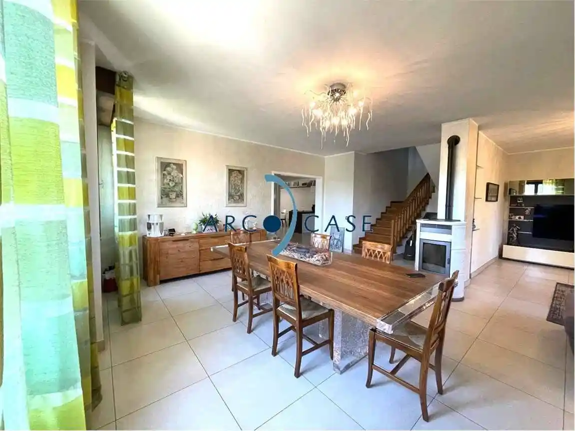 Villa in vendita a Palazzo Pignano