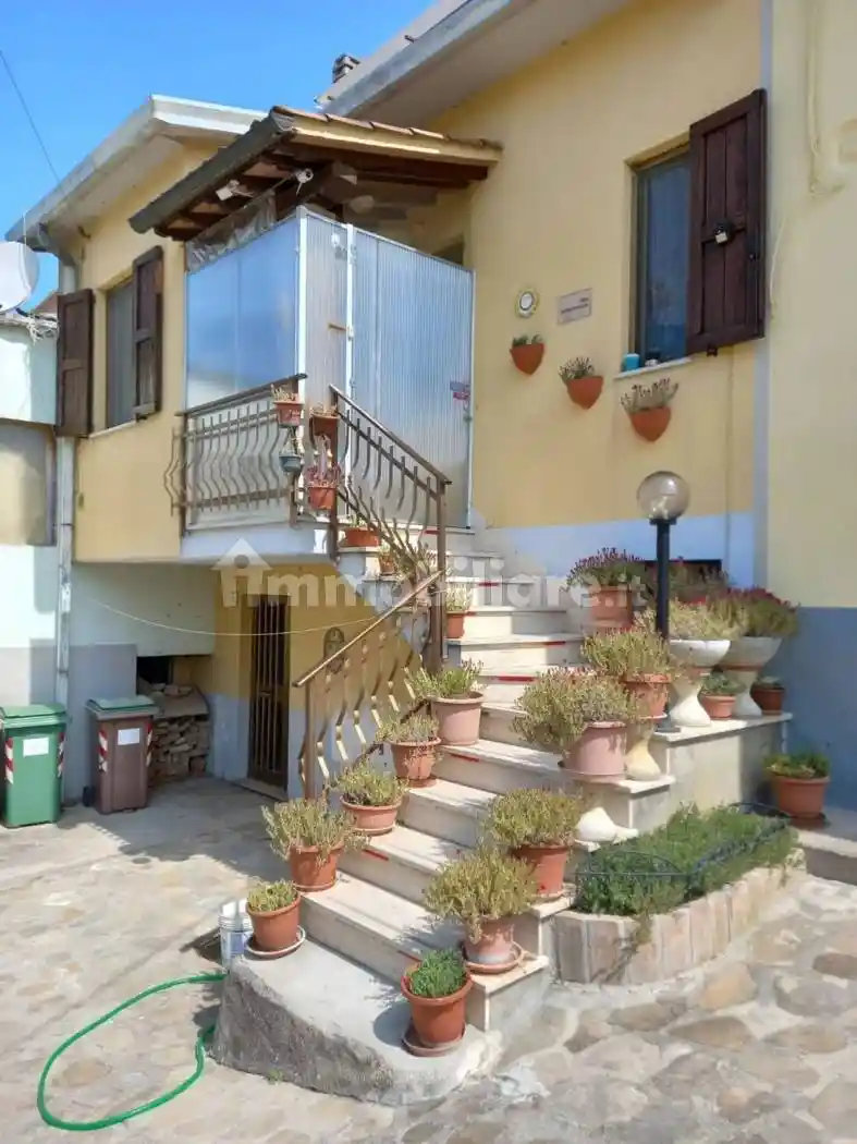 Villa in vendita a Deruta