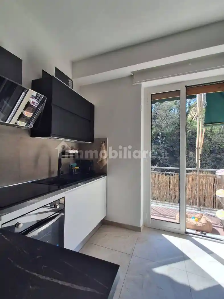 Appartamento in vendita a Genova