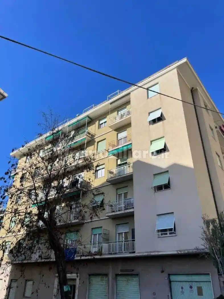 Appartamento in vendita a Genova