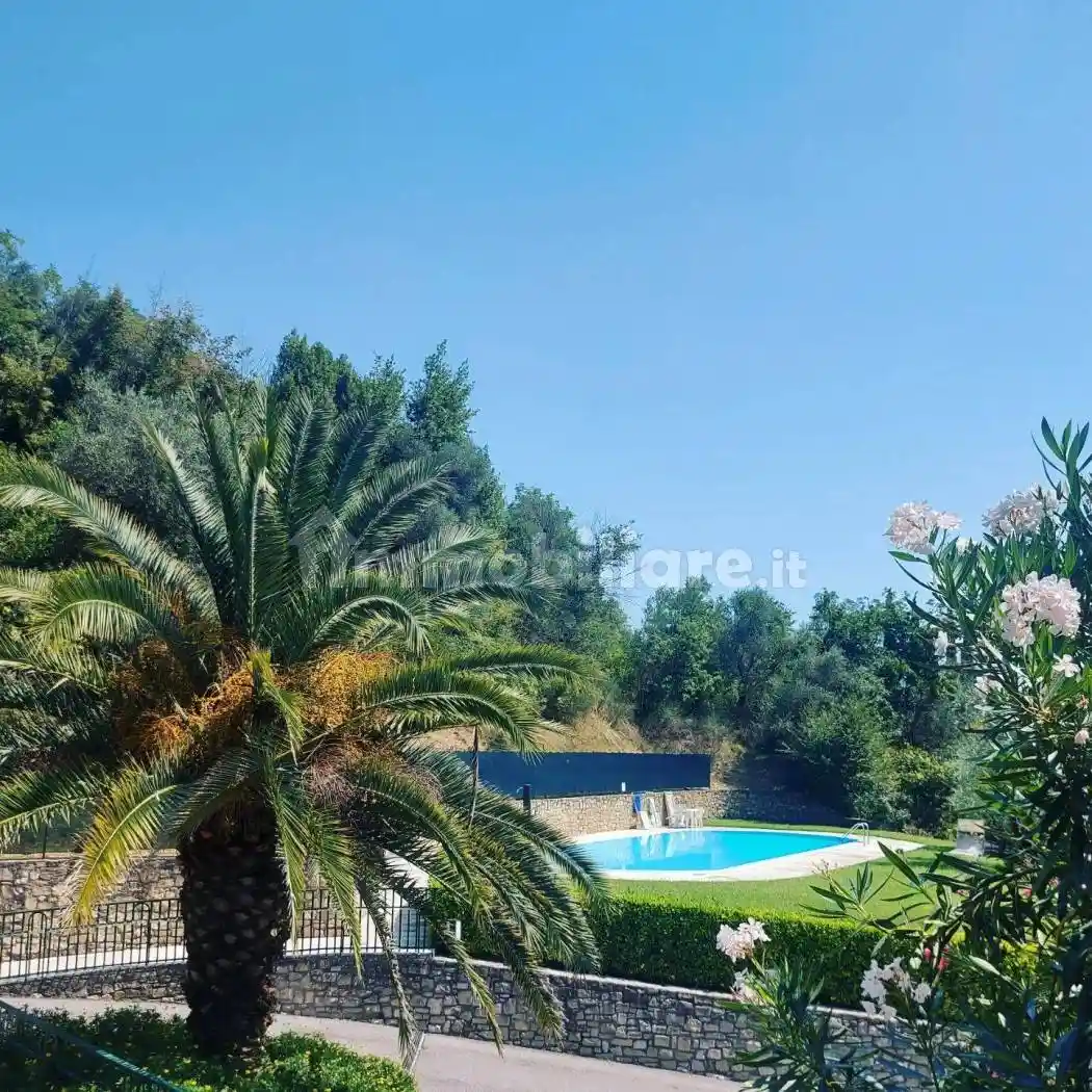 Appartamento in affitto a Gardone Riviera