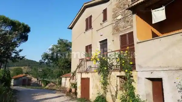 Villetta a schiera in vendita a Lisciano Niccone