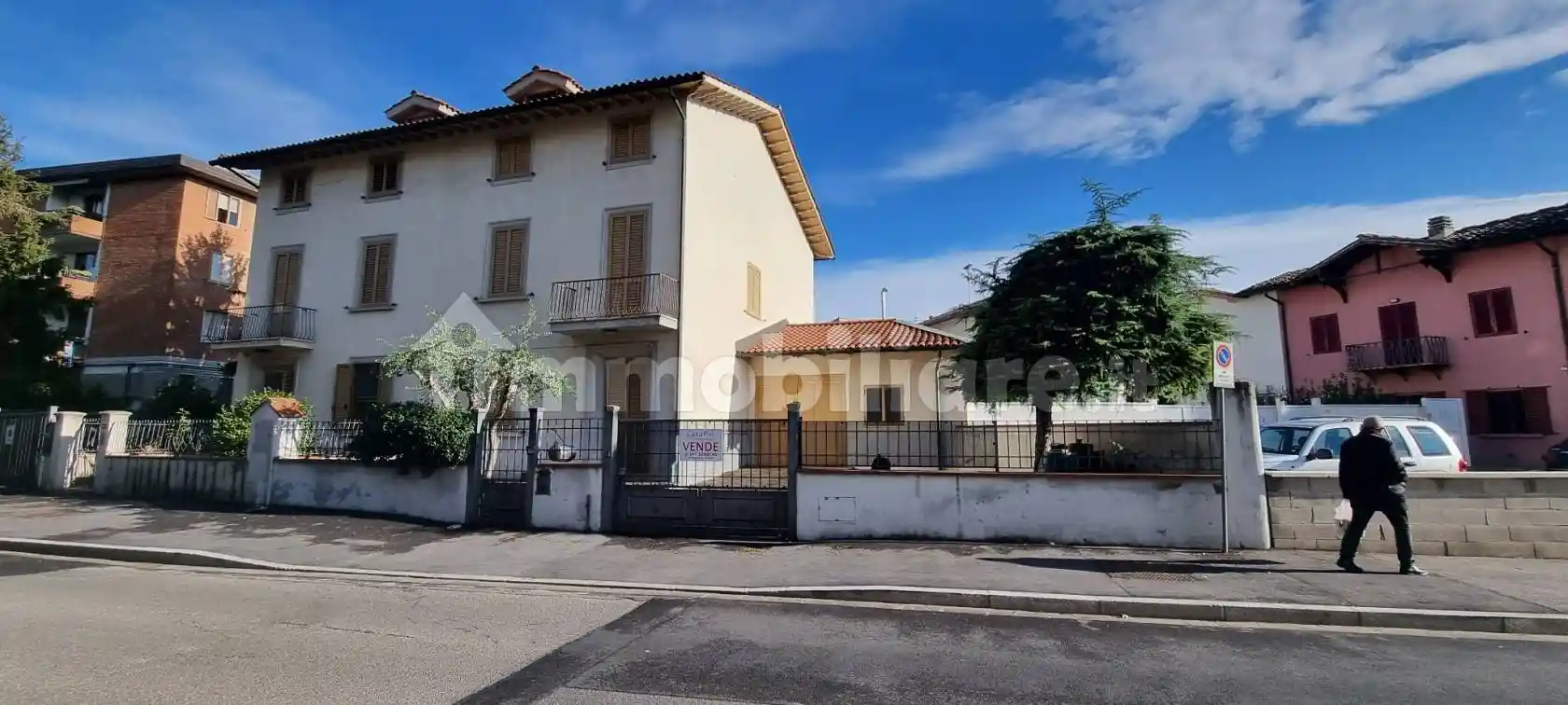 Casa indipendente in vendita a Prato