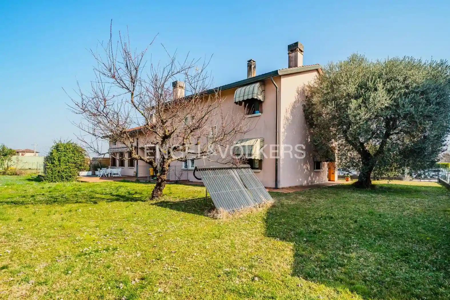 Villa - foto 3