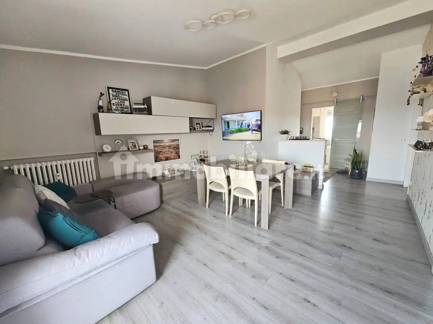 Appartamento in vendita a Limbiate