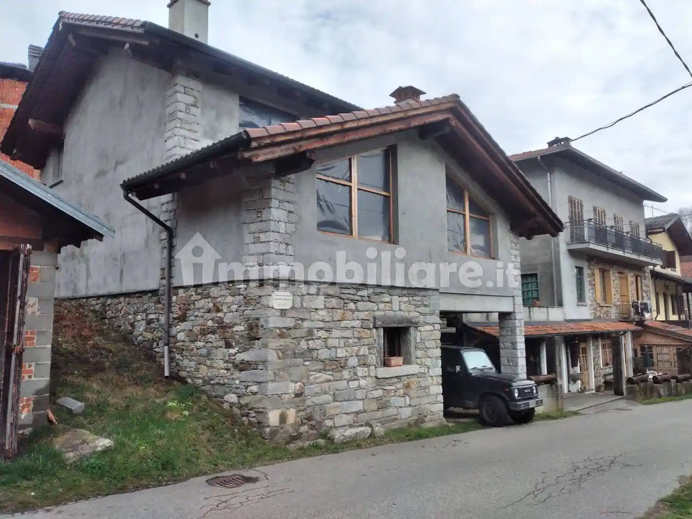 Casa indipendente in vendita a Varallo