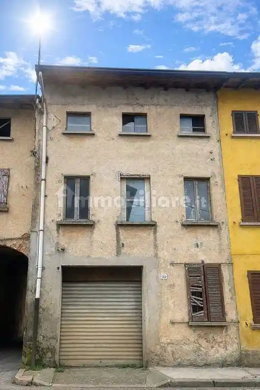 Casa indipendente in vendita a Limido Comasco