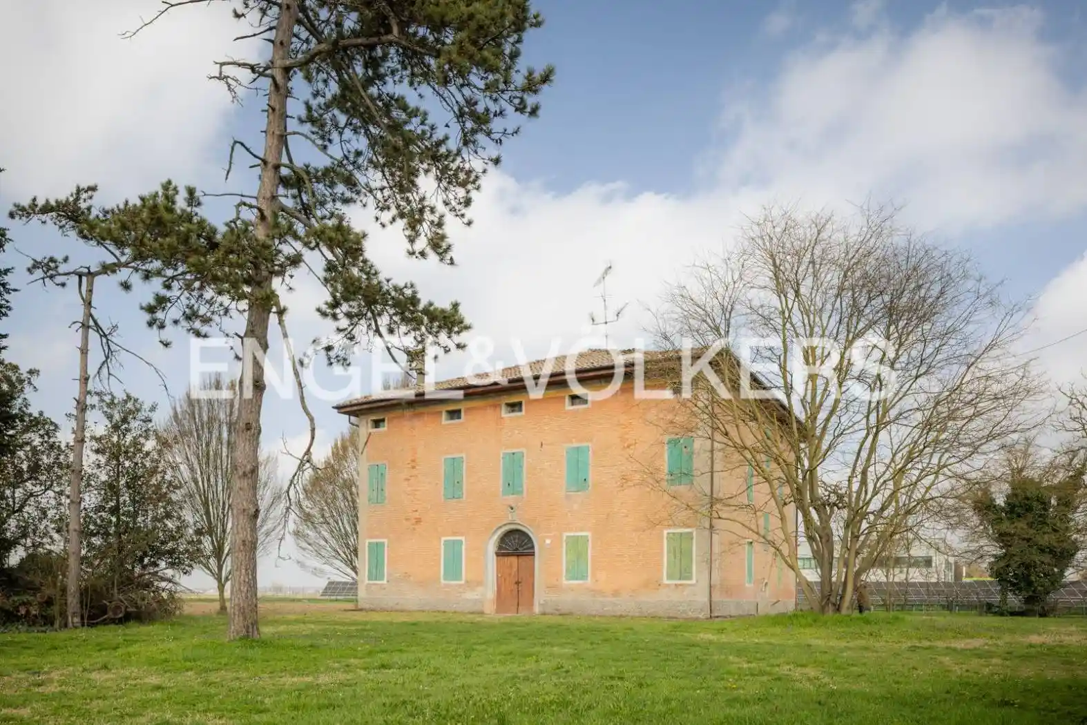 Rustico - Casale in vendita a Cento