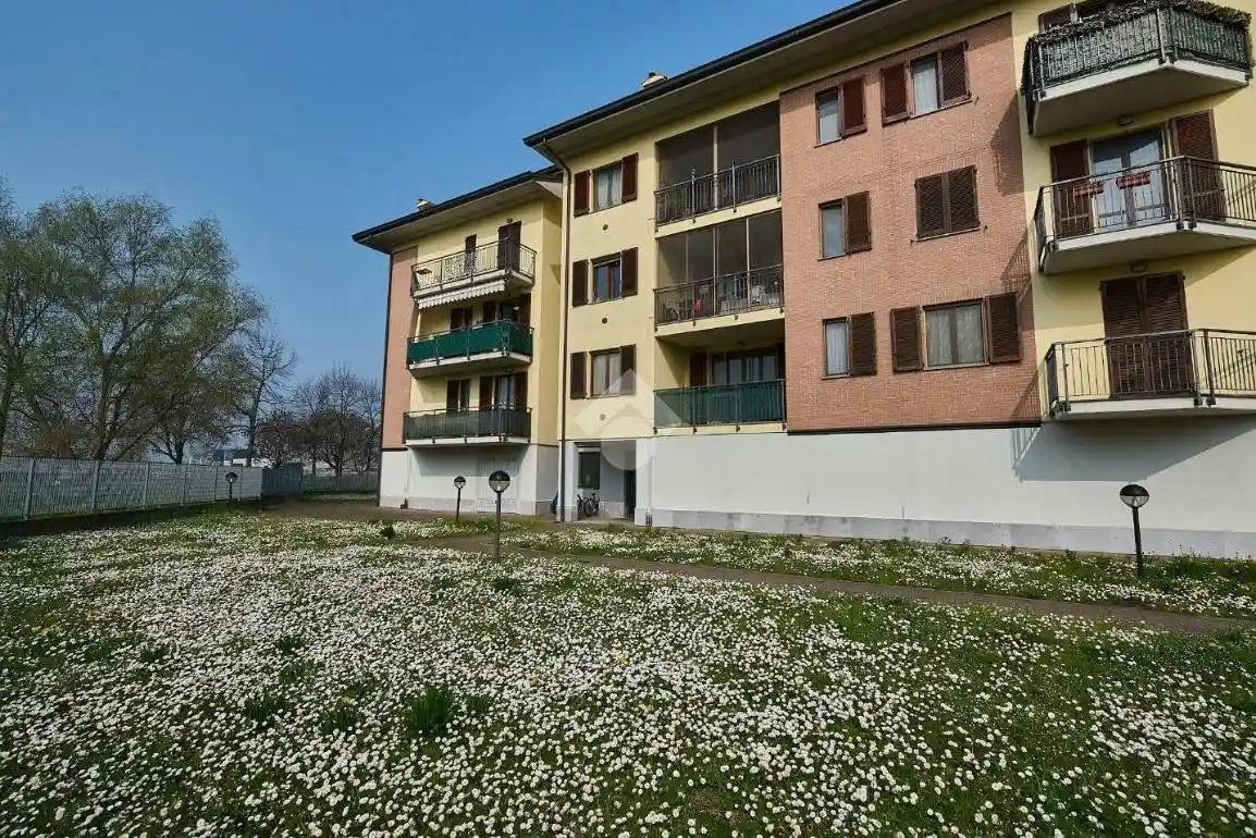 Appartamento in vendita a Spino d'Adda