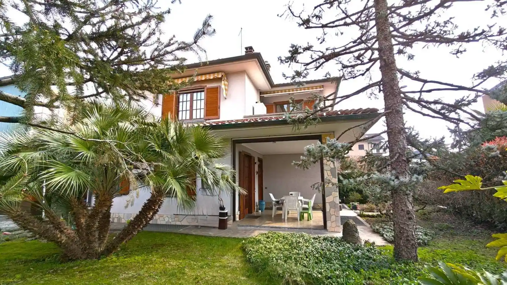 Villa in vendita a Senago