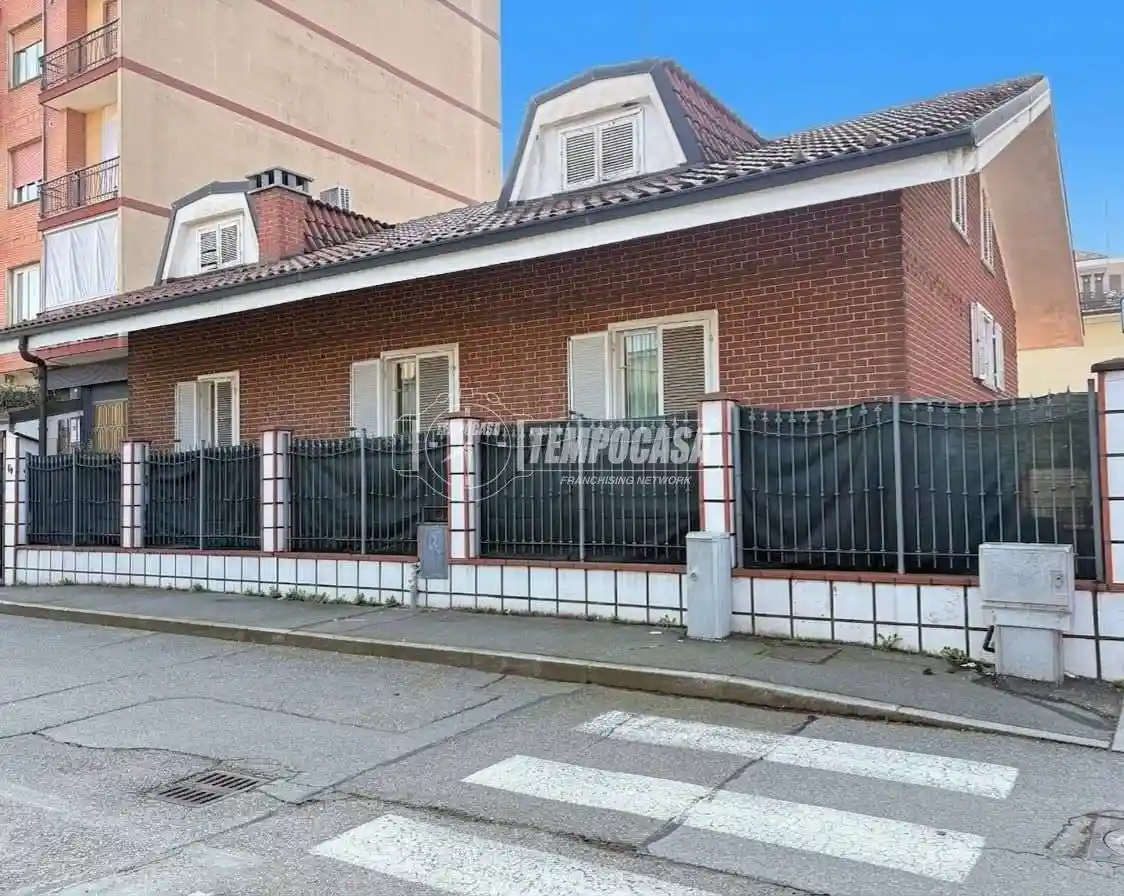 Casa indipendente in vendita a Nichelino