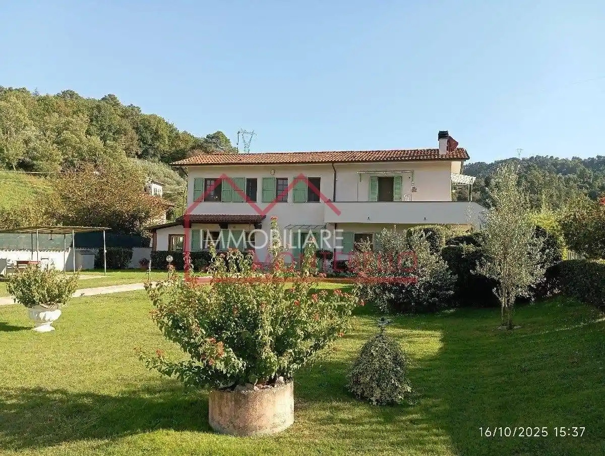 Villa in vendita a Camaiore