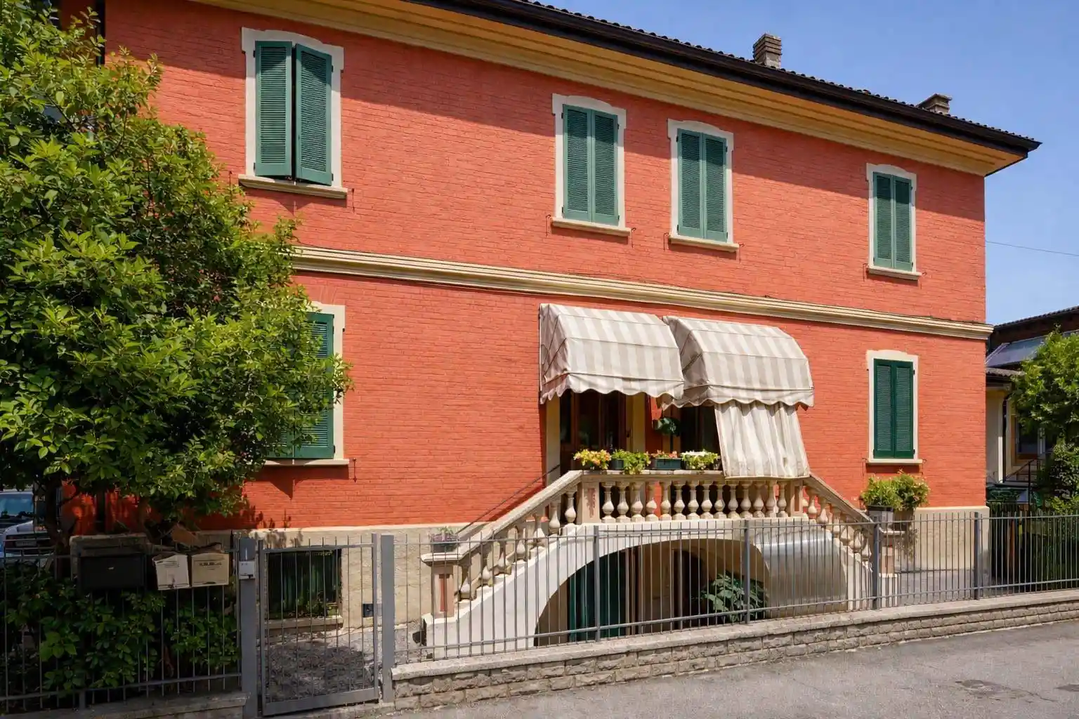 Casa indipendente in vendita a Bologna