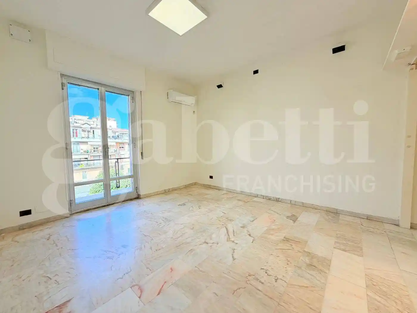 Appartamento in vendita a Albenga