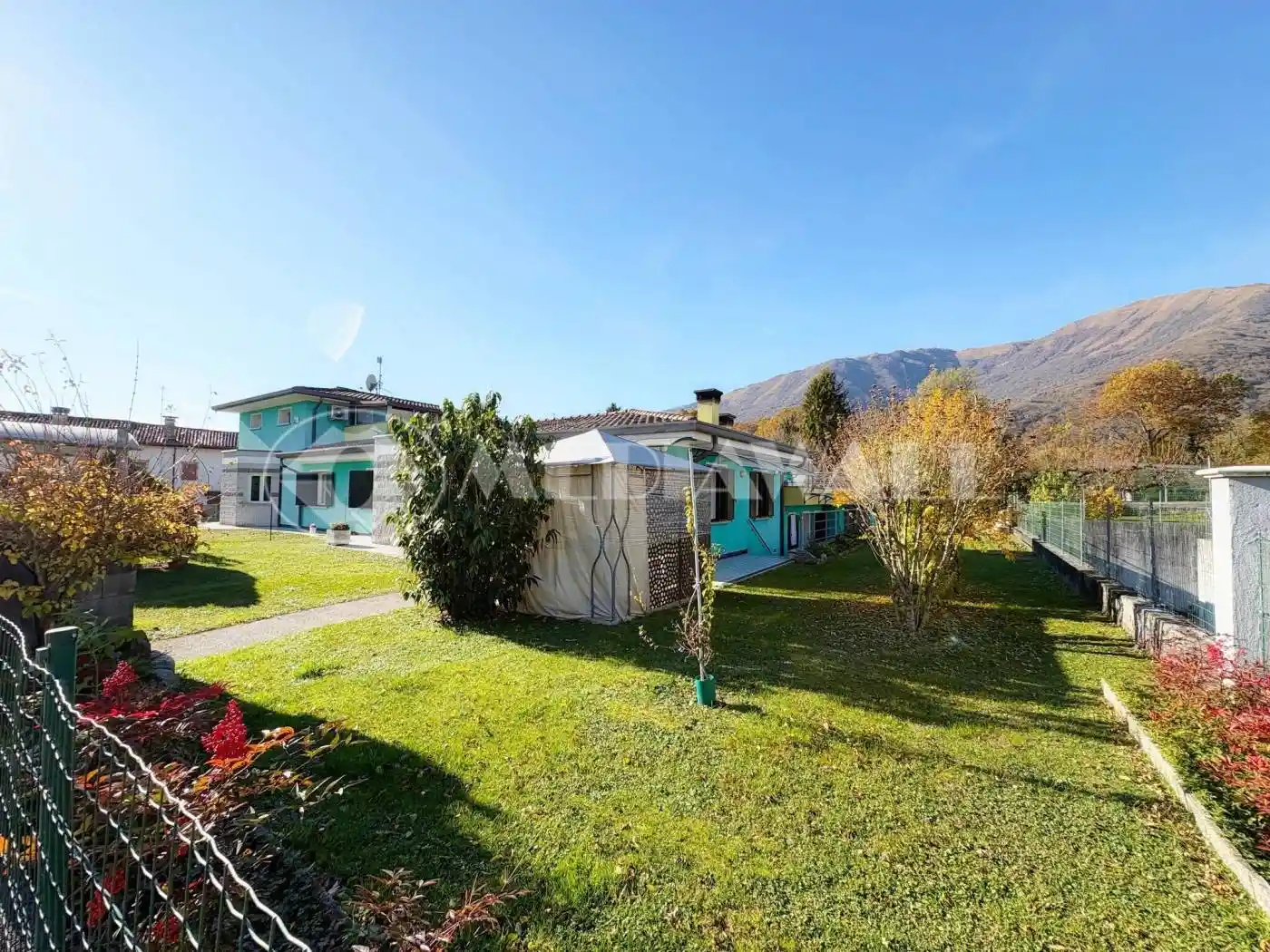 Villa in vendita a Aviano