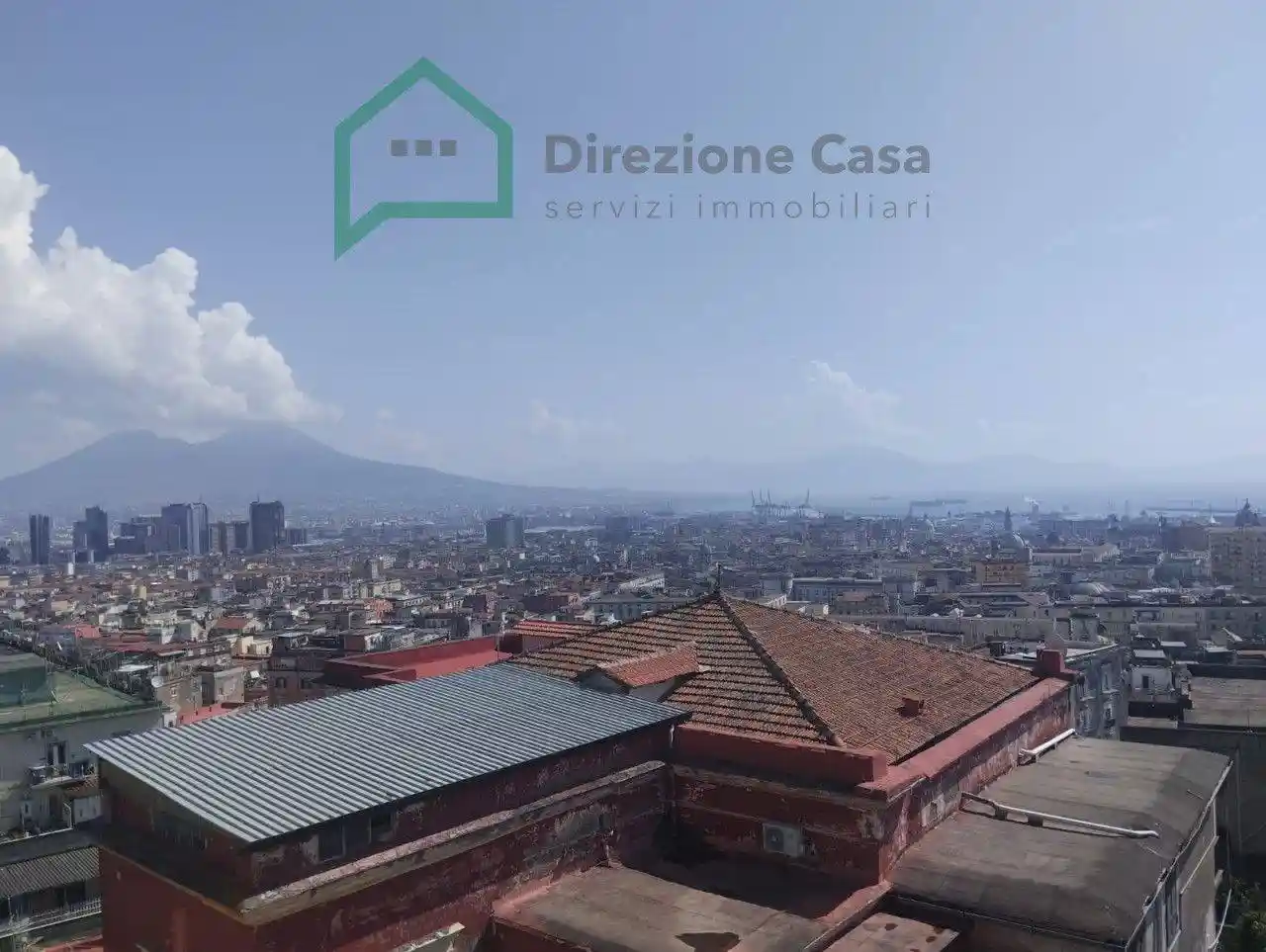 Appartamento in vendita a Napoli