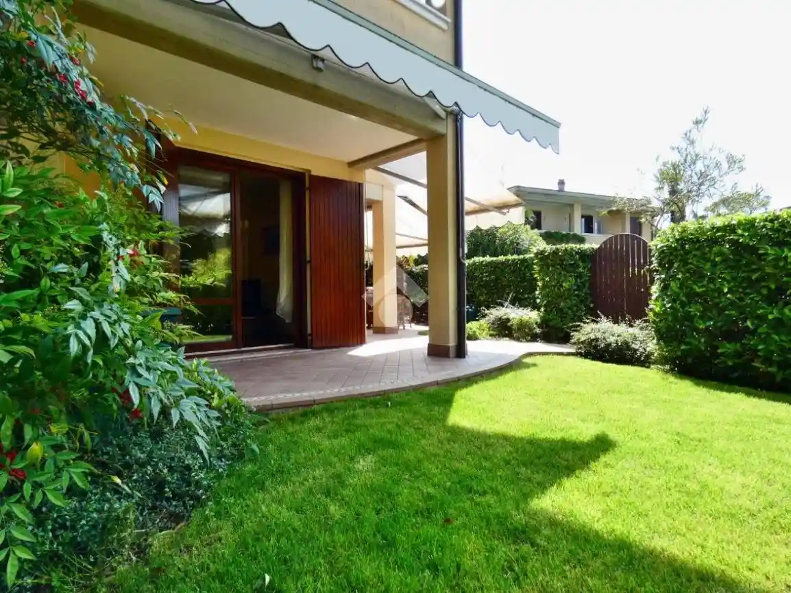 Appartamento in vendita a Desenzano del Garda