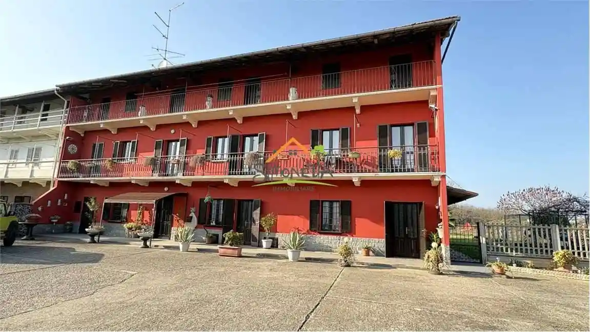 Casa indipendente in vendita a Oleggio