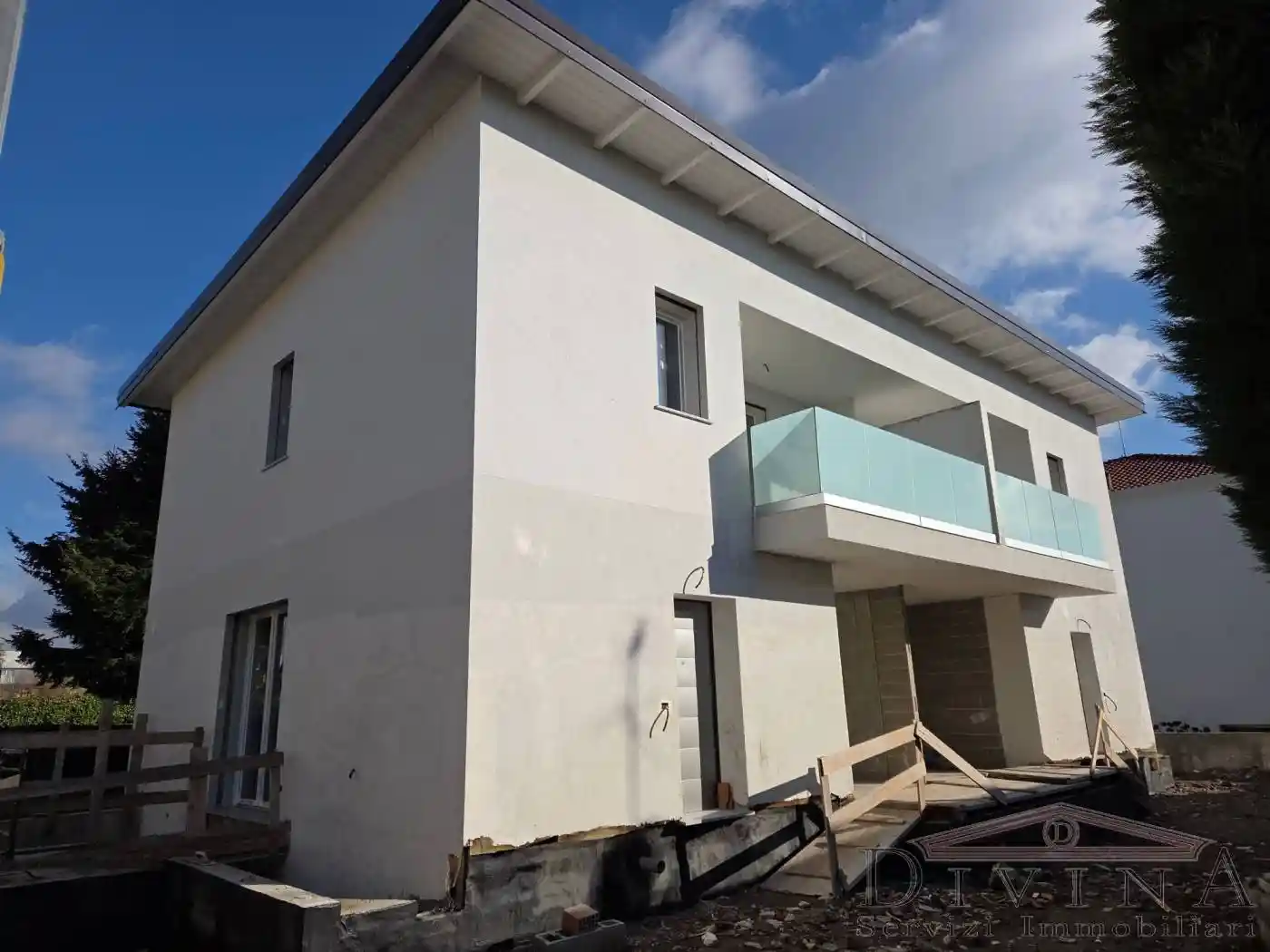 Villa in vendita a Vedano al Lambro