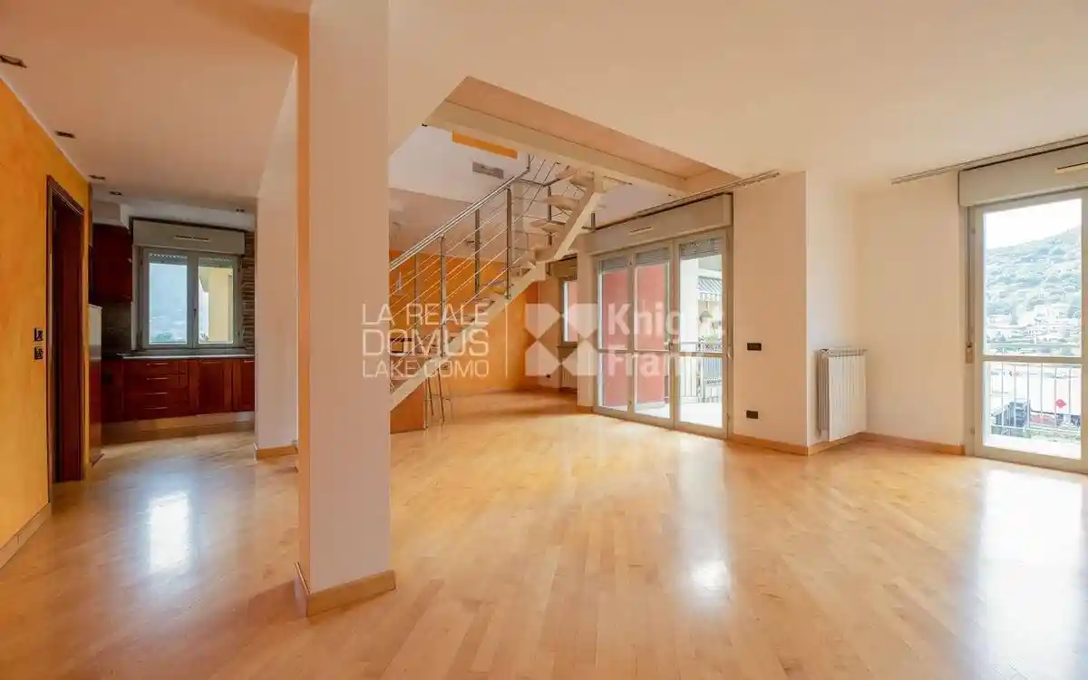 Appartamento in affitto a Cernobbio