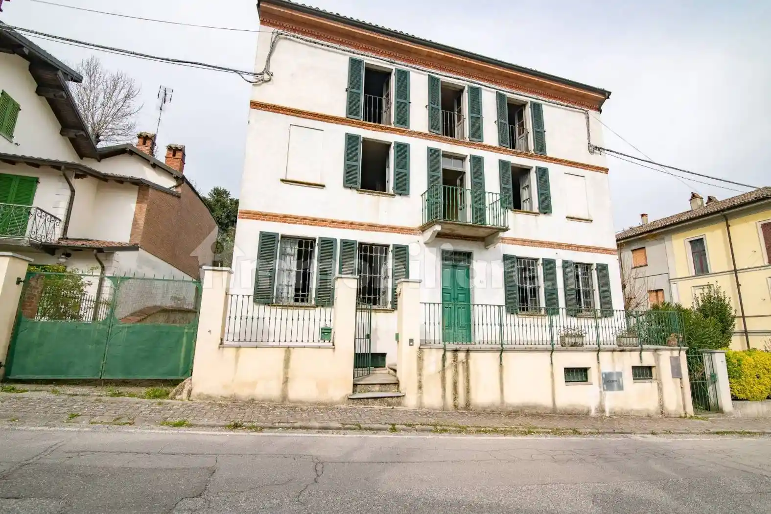 Casa indipendente in vendita a Castana