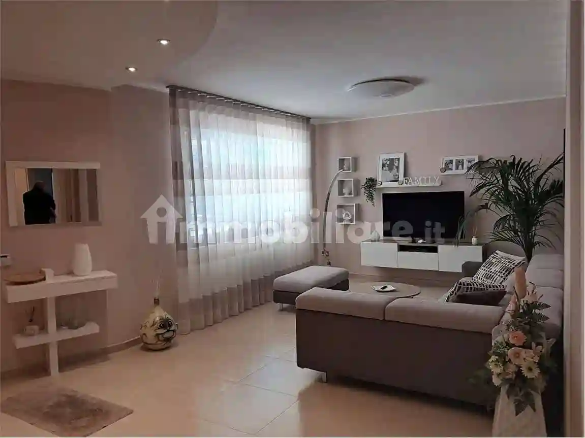 Palazzo - Edificio - foto 2