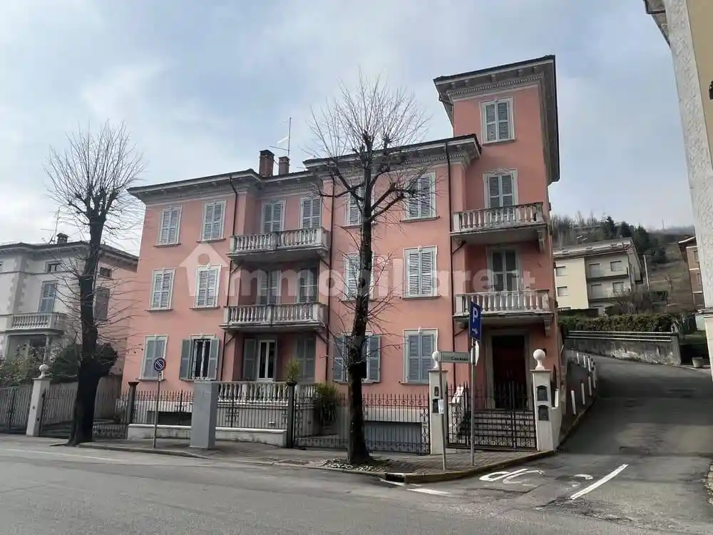 Appartamento in vendita a Bardi