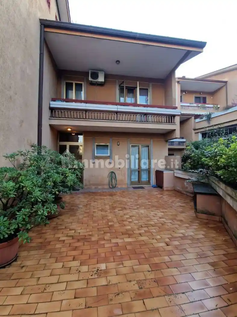 Villetta a schiera in vendita a Grottaferrata