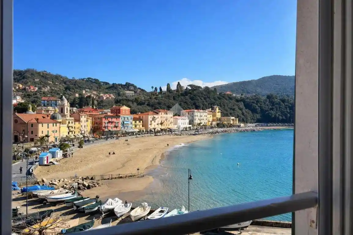 Appartamento in vendita a Lerici