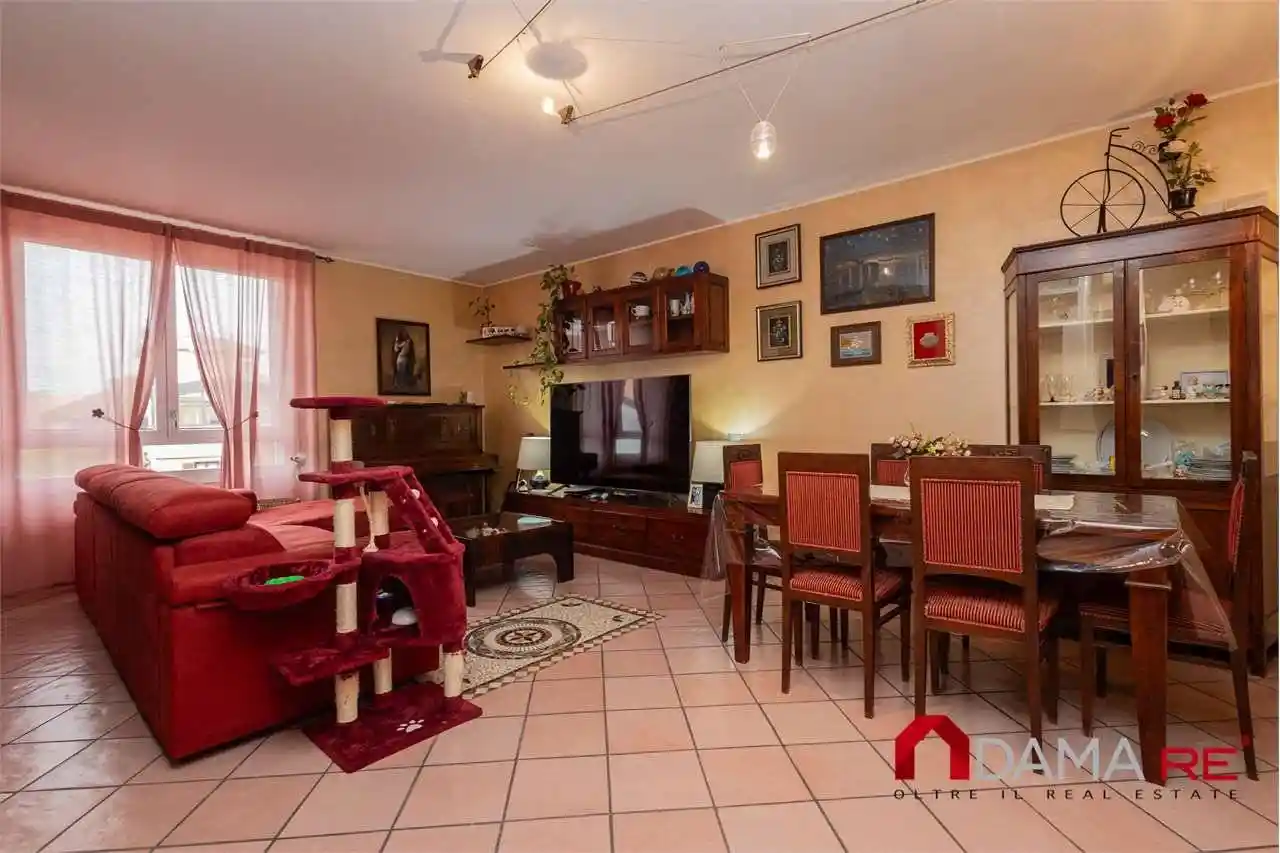 Appartamento in vendita a Usmate Velate