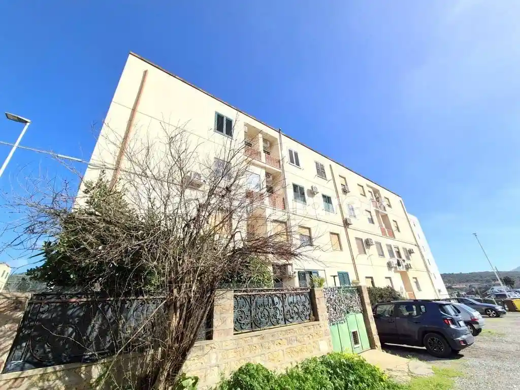 Appartamento in vendita a Carbonia