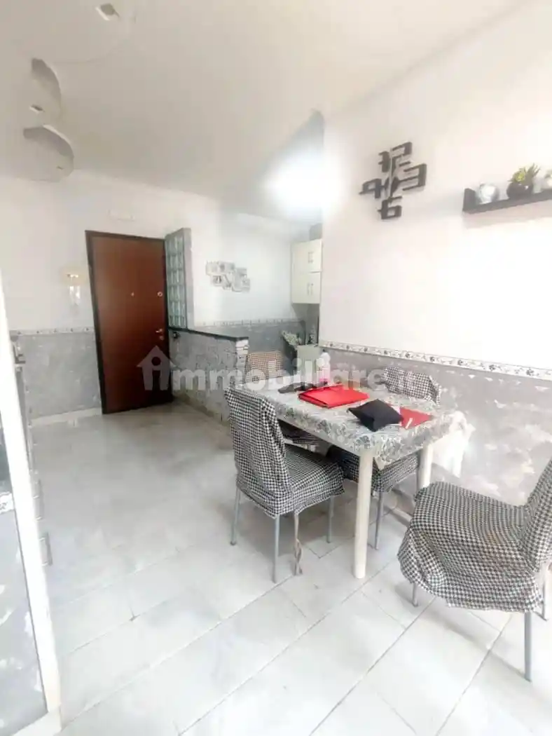 Appartamento in vendita a Napoli