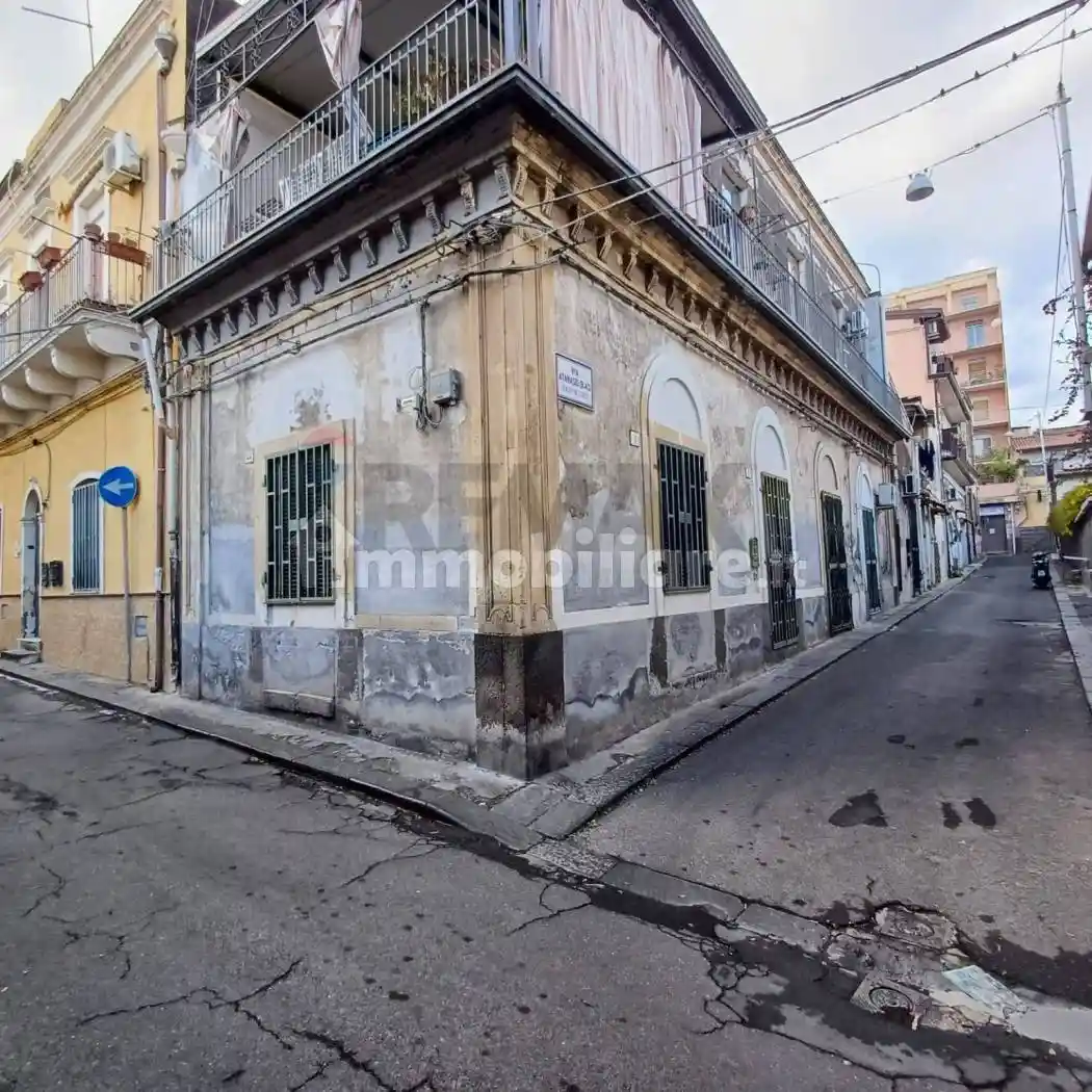 Appartamento in vendita a Catania