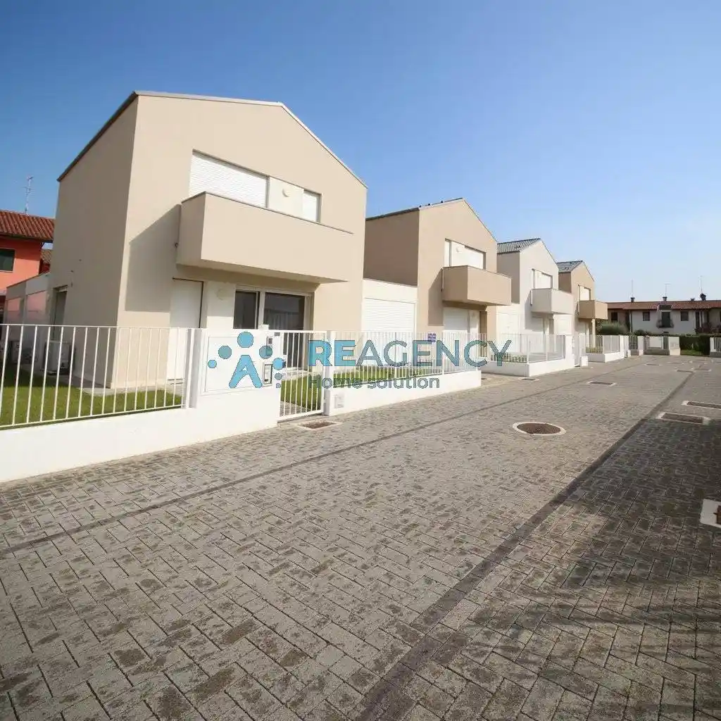 Villa in vendita a Bassano del Grappa