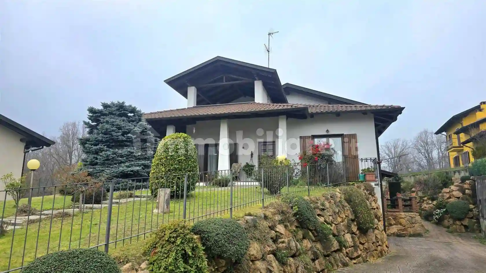 Villa - foto 2