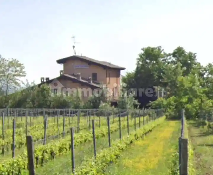Casa indipendente in vendita a Borgonovo Val Tidone