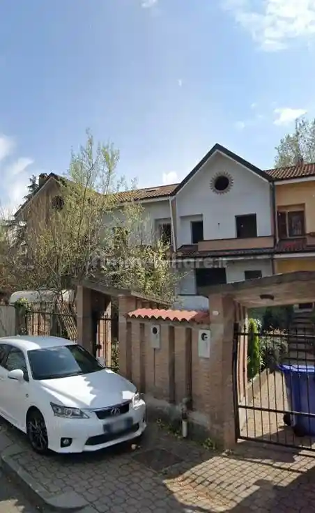 Villetta a schiera in vendita a Milano