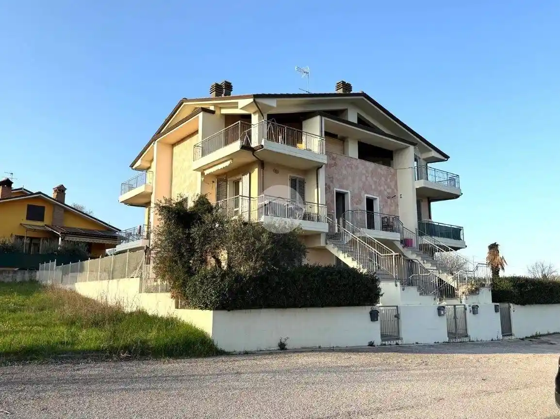 Appartamento in vendita a Colli al Metauro