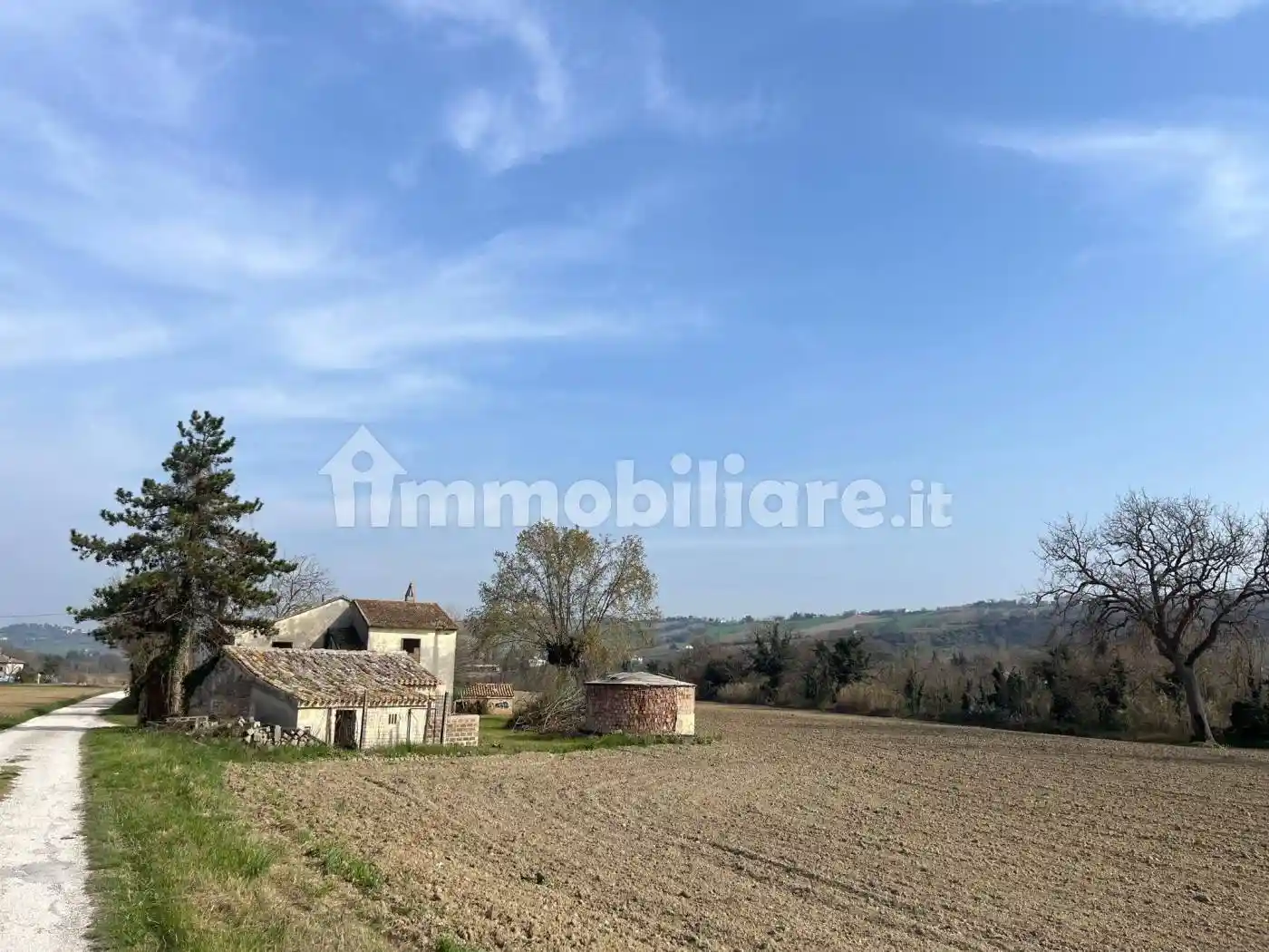 Rustico - Casale in vendita a Mondavio