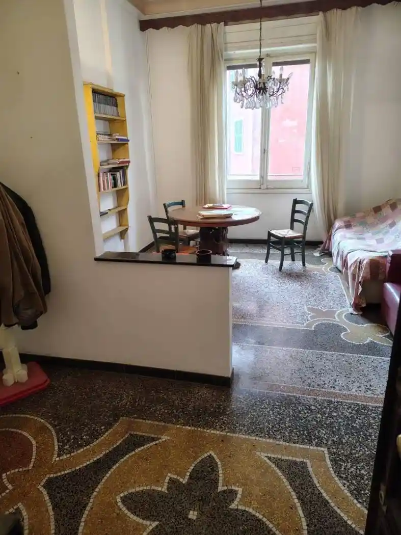 Appartamento in vendita a Genova